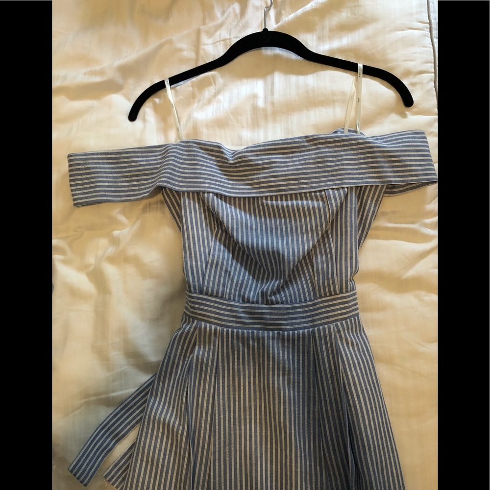 JOA Off  the shoulder striped dress